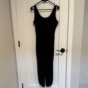 Chic Black Sleeveless Jumpsuit